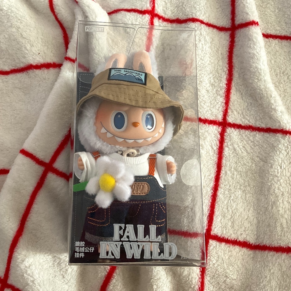 La bubu Fall in Wild